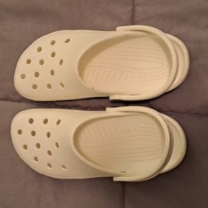 Crocs (bright white) Brand new Size 8 women's